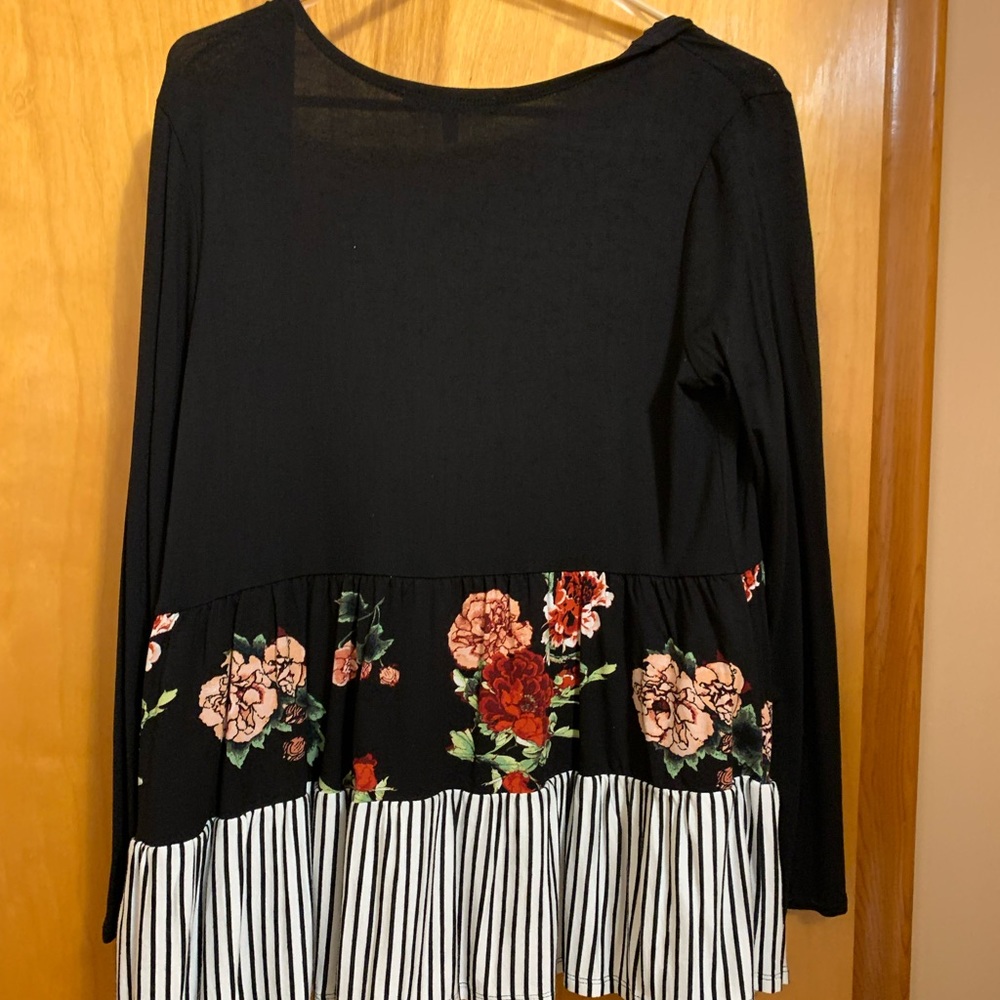 Cardigan - Picture 2 of 2